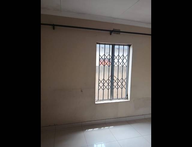 4 BEDROOM HOUSE FOR SALE IN CLAYVILLE